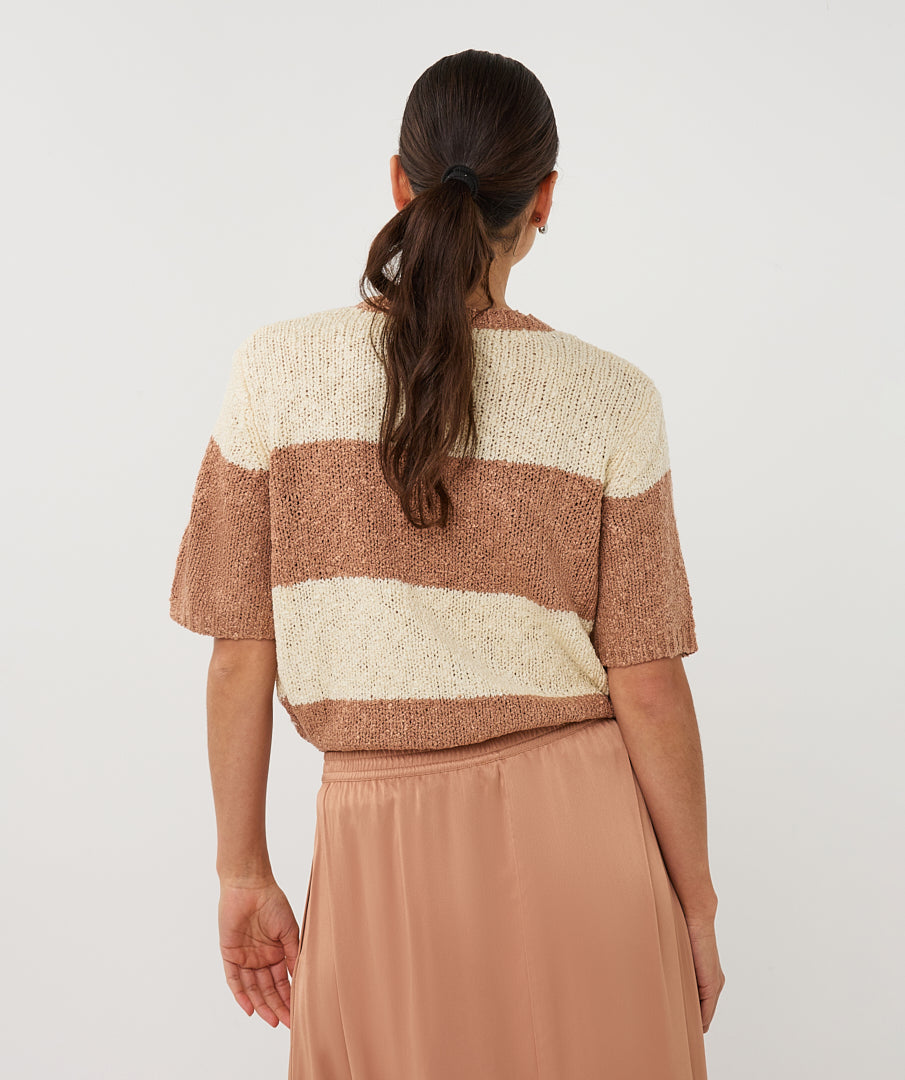 Esqualo trui korte mouw gestreept met pailletten beige en offwhite Sweater striped sequins ecru cappucino