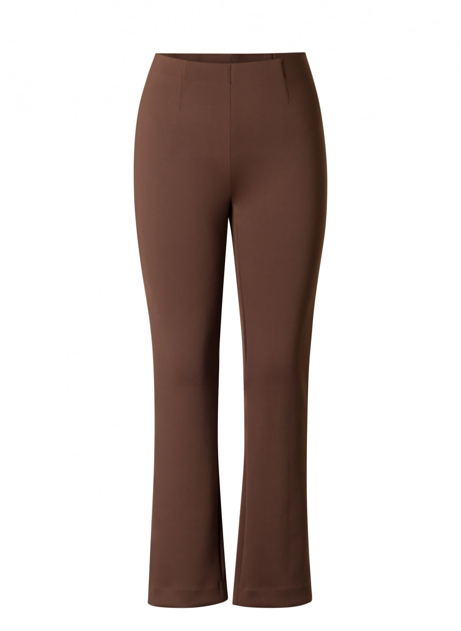 Yest broek bruin model Nalani chocolate