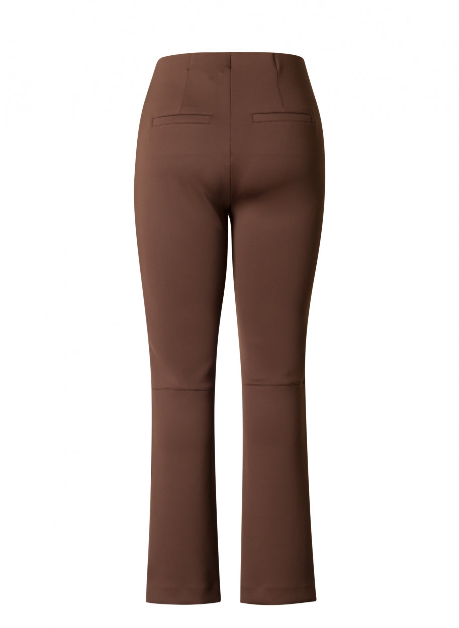 Yest broek bruin model Nalani chocolate