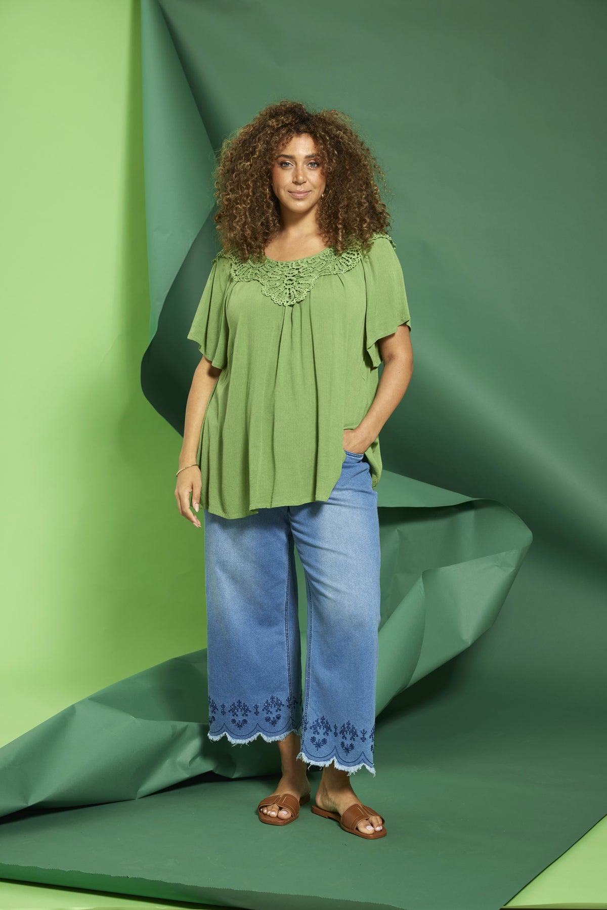 Zhenzi blouse groen met korte mouw model Luna 826