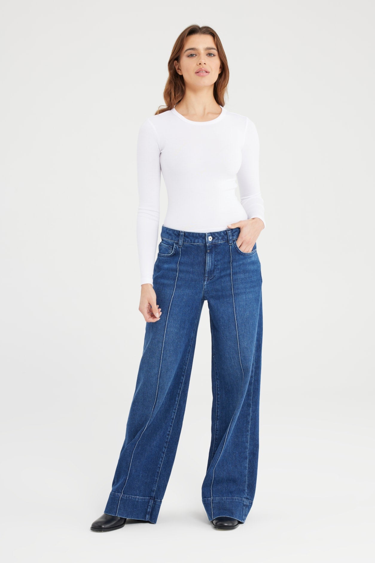 COJ Jeans donker blauw wide straight fit lengte 30 model Layla dark blue