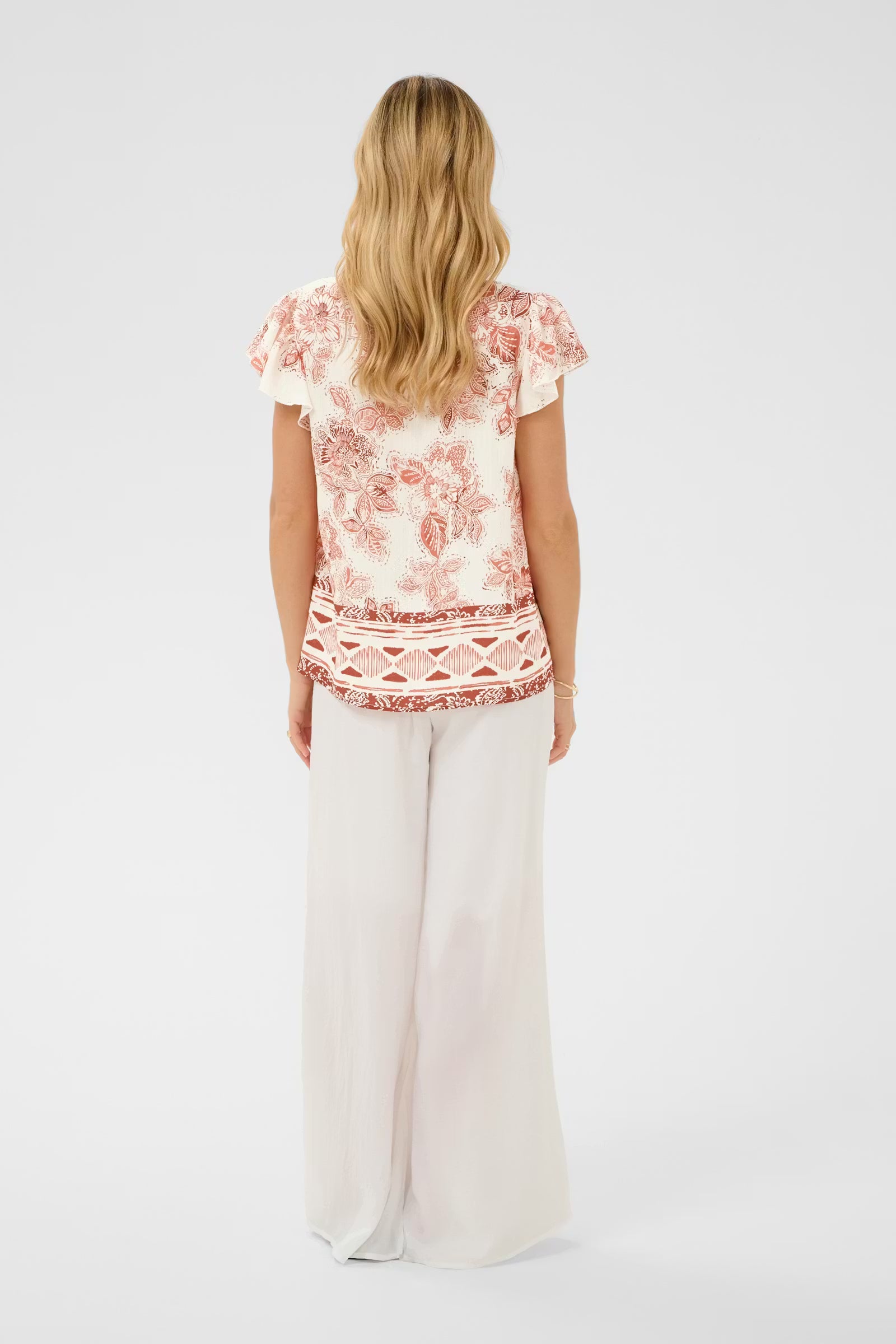Cream blouse offwhite met roest bruine print model CRjessie brandy flower