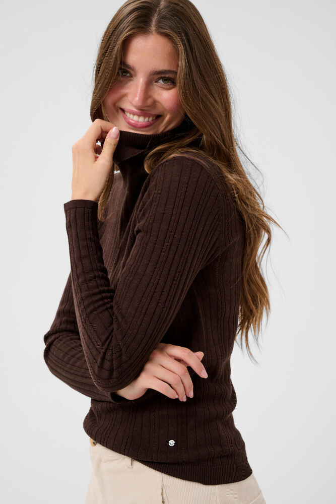 Cream colltrui bruin model CRPeloa Knit Rollneck java