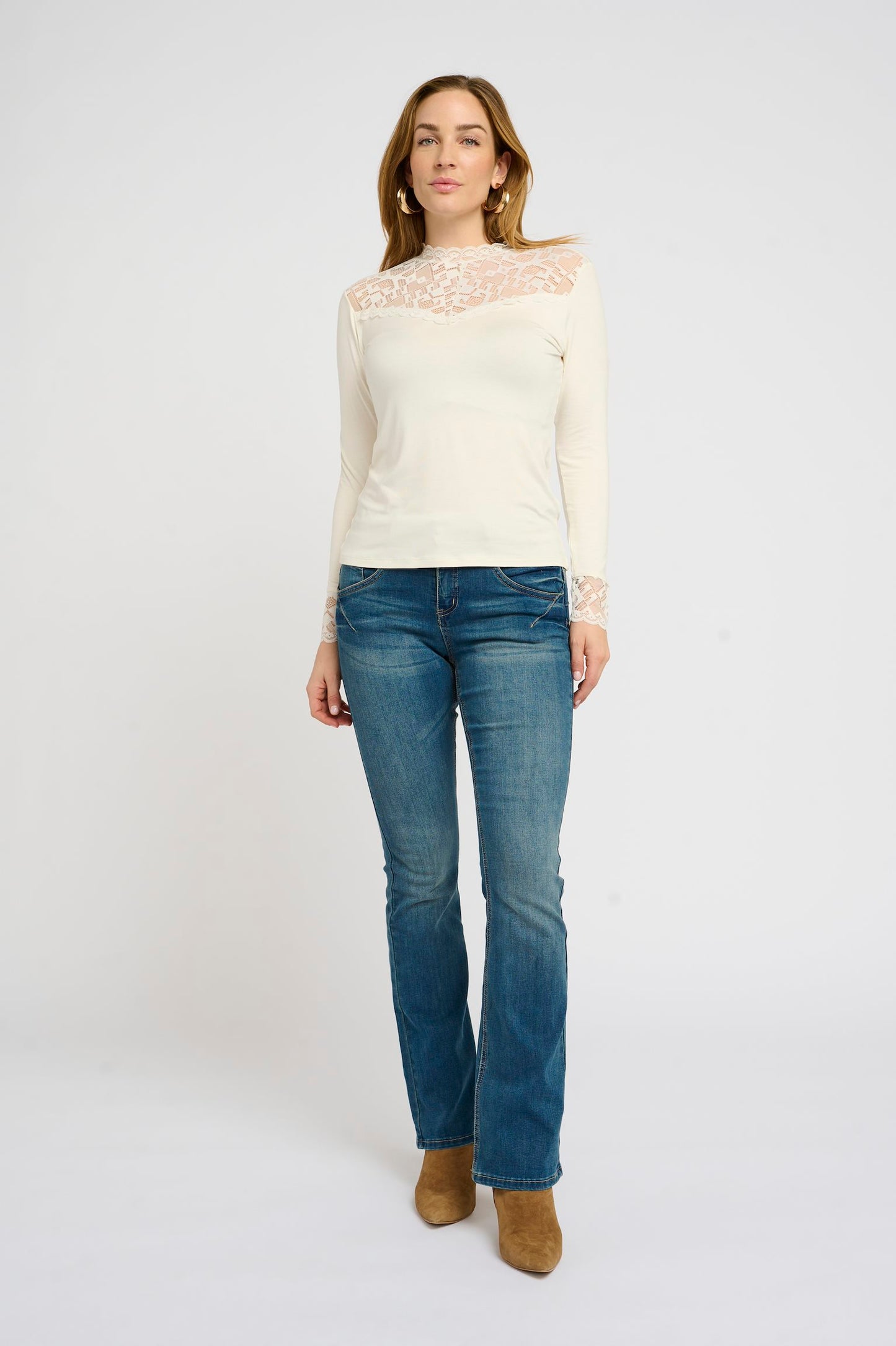 Cream longsleeve offwhite met kant model CrTrulla blouse eggnog