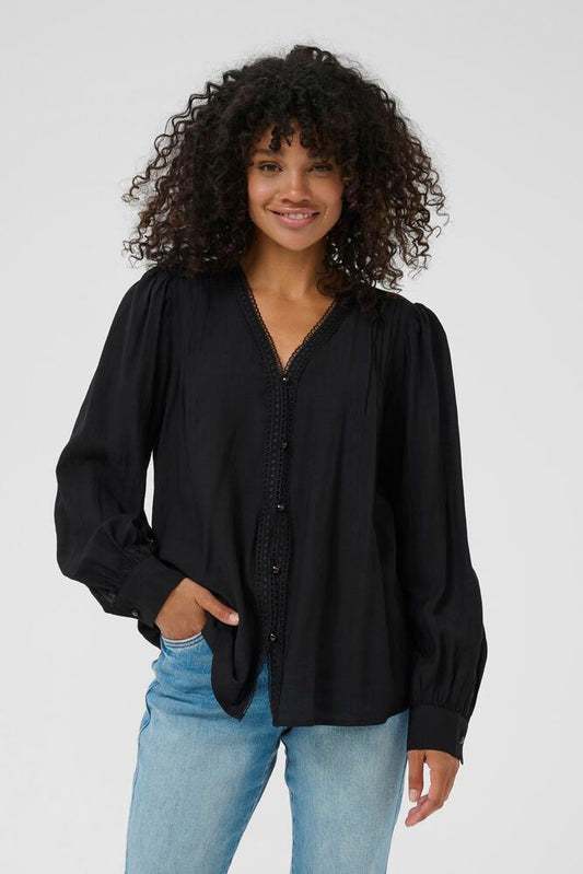 Kaffe blouse zwart met detail model KAmirabel black deep