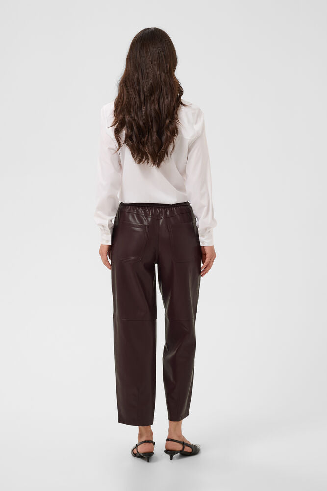 Kaffe bordeaux leather look broek KAarense Barrel Pants fudge