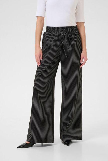 Kaffe broek zwart pinstripe model KAeliana pants black 
