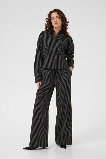 Kaffe broek zwart pinstripe model KAeliana pants black 