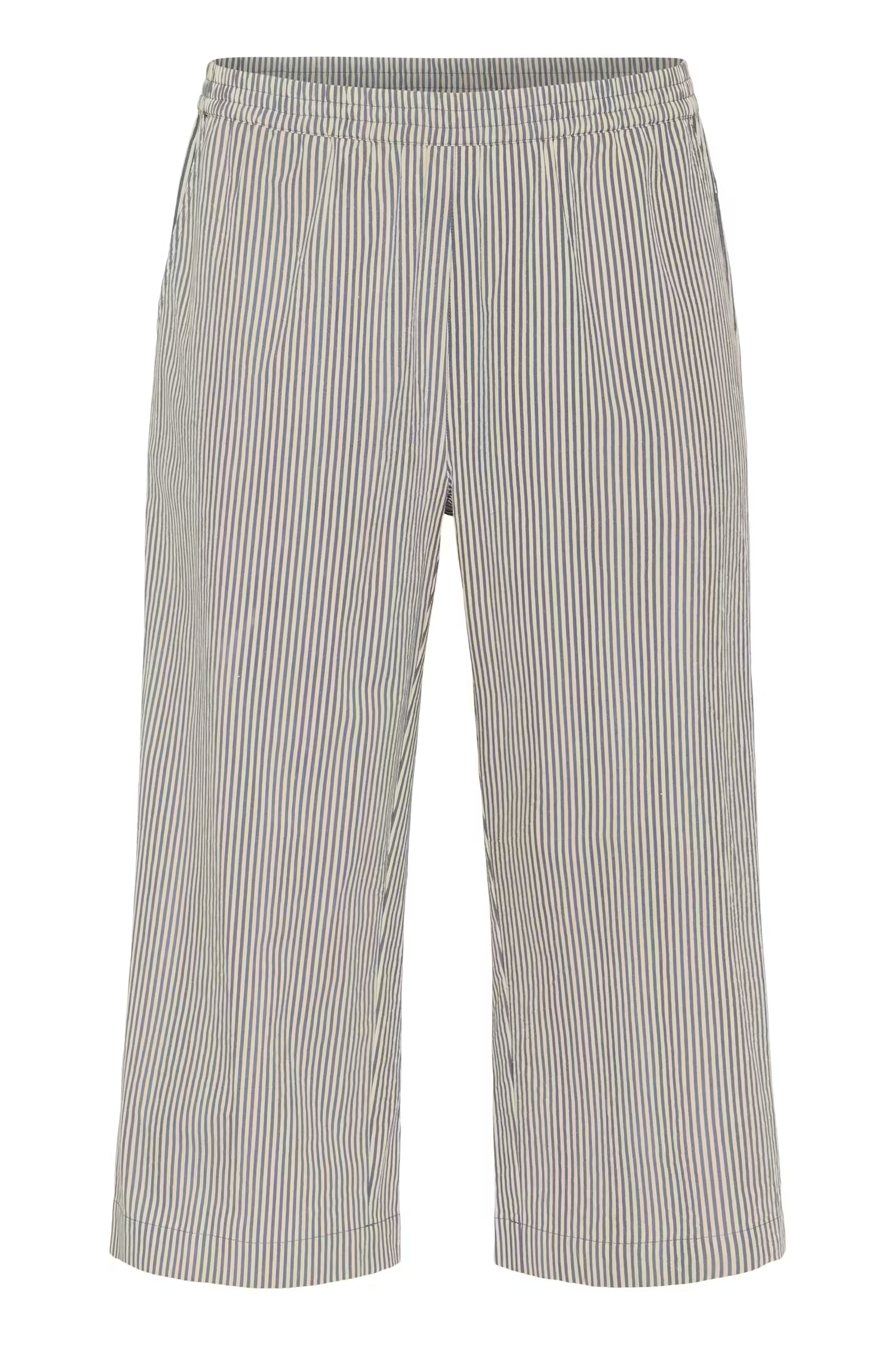 Kaffe Curve broek strepen offwhite donkerblauw gestreept model KCnana culotte pants midnight stripe