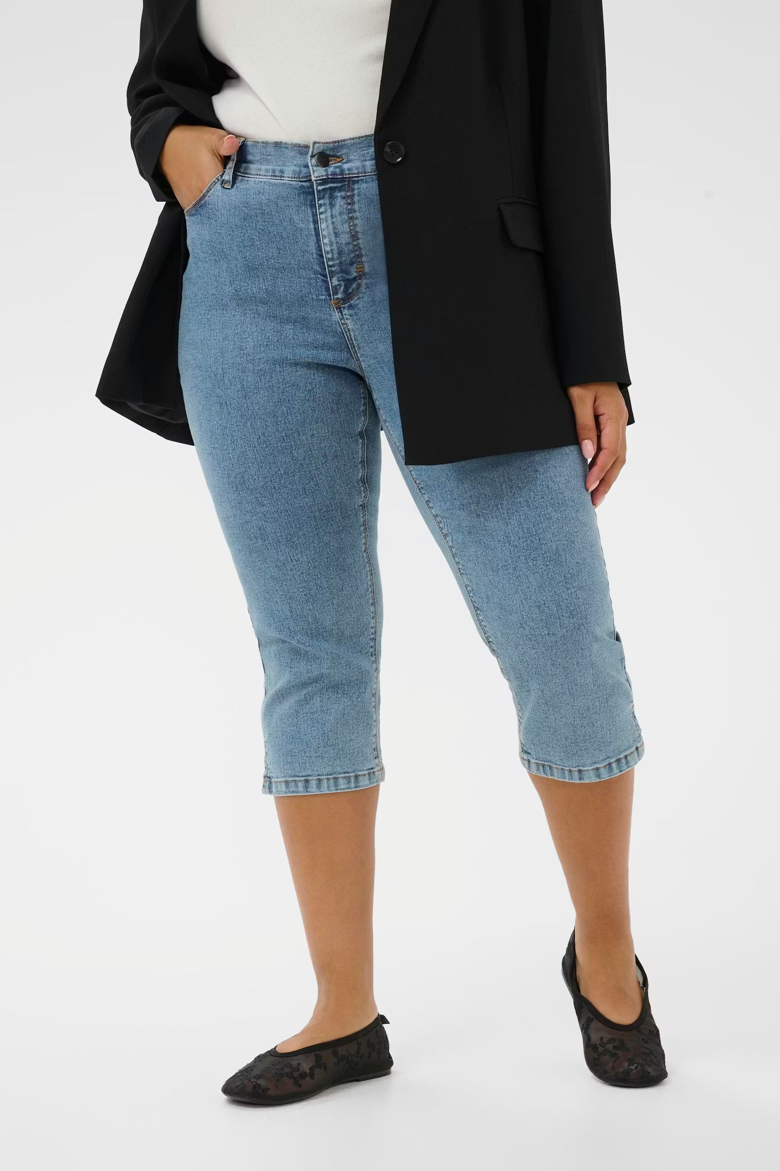 Kaffe Curve capri jeans blauw model KCvilana washed denim blue