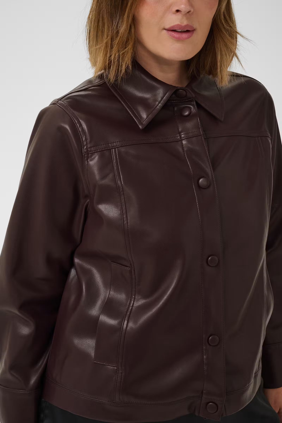 Kaffe Curve leather look blouse jaseje bordeaux rood model KCarensa fudge red