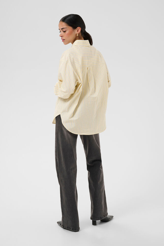 Kaffe blouse geel met strepen oversized model KAaster shirt Sunlight Chalk Black Stripe Yellow
