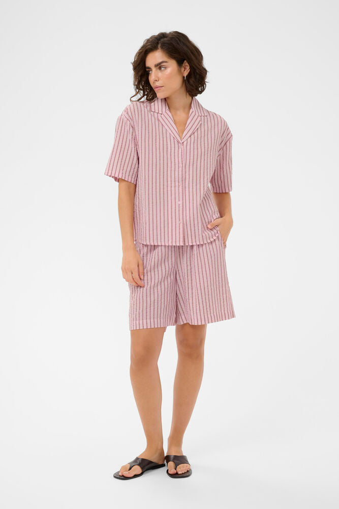 Kaffe korte broek licht roze met bruine streep model KAlara shorts ballerina henna