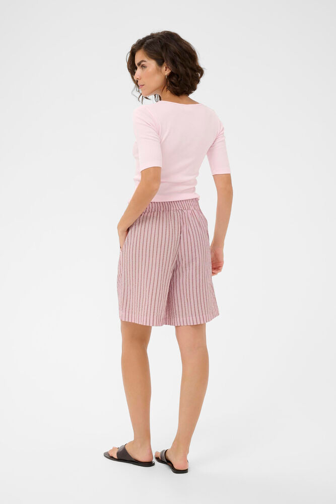 Kaffe korte broek licht roze met bruine streep model KAlara shorts ballerina henna