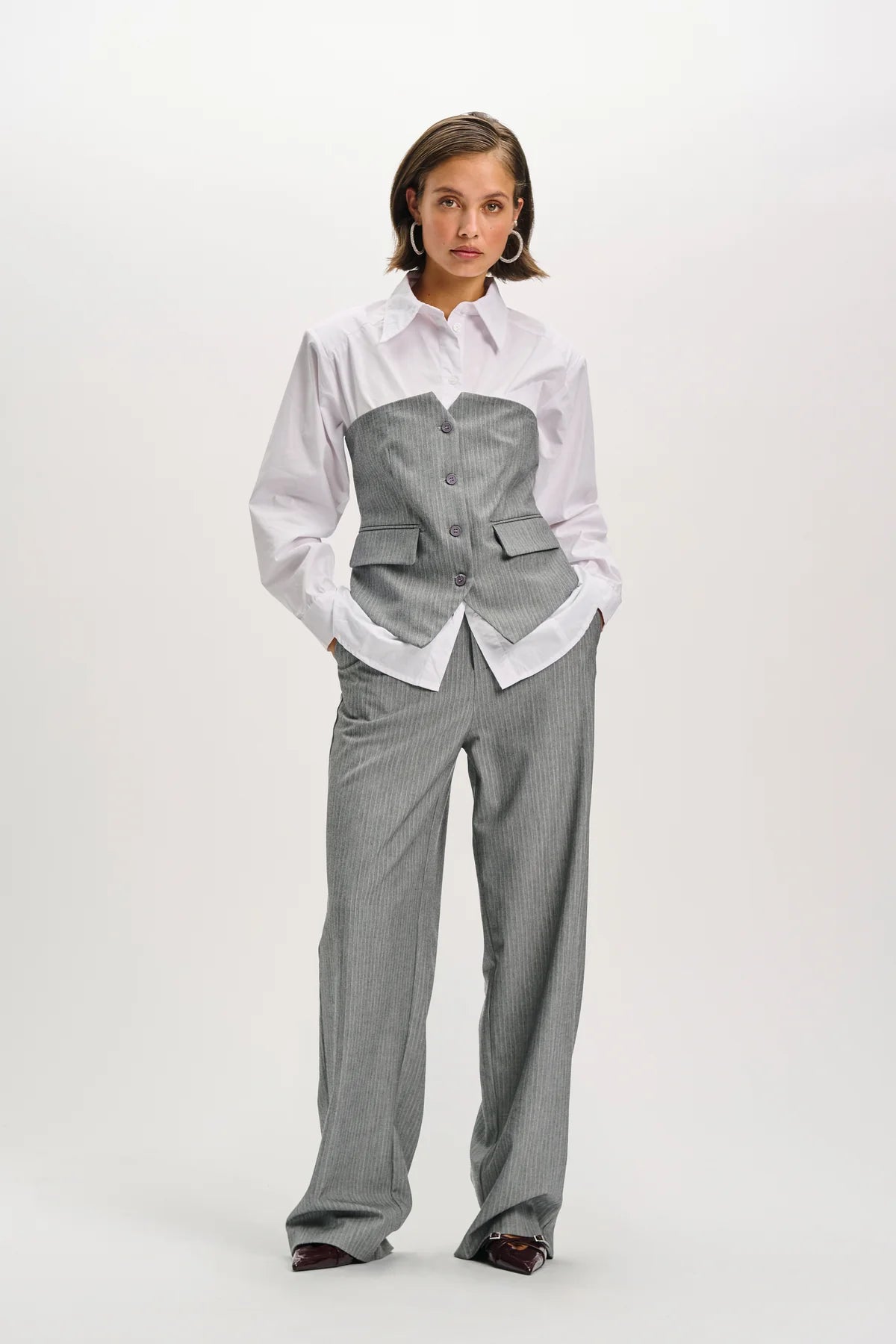Refined Department pantalon grijs met pinstripe en lurex draad model Kalea pants