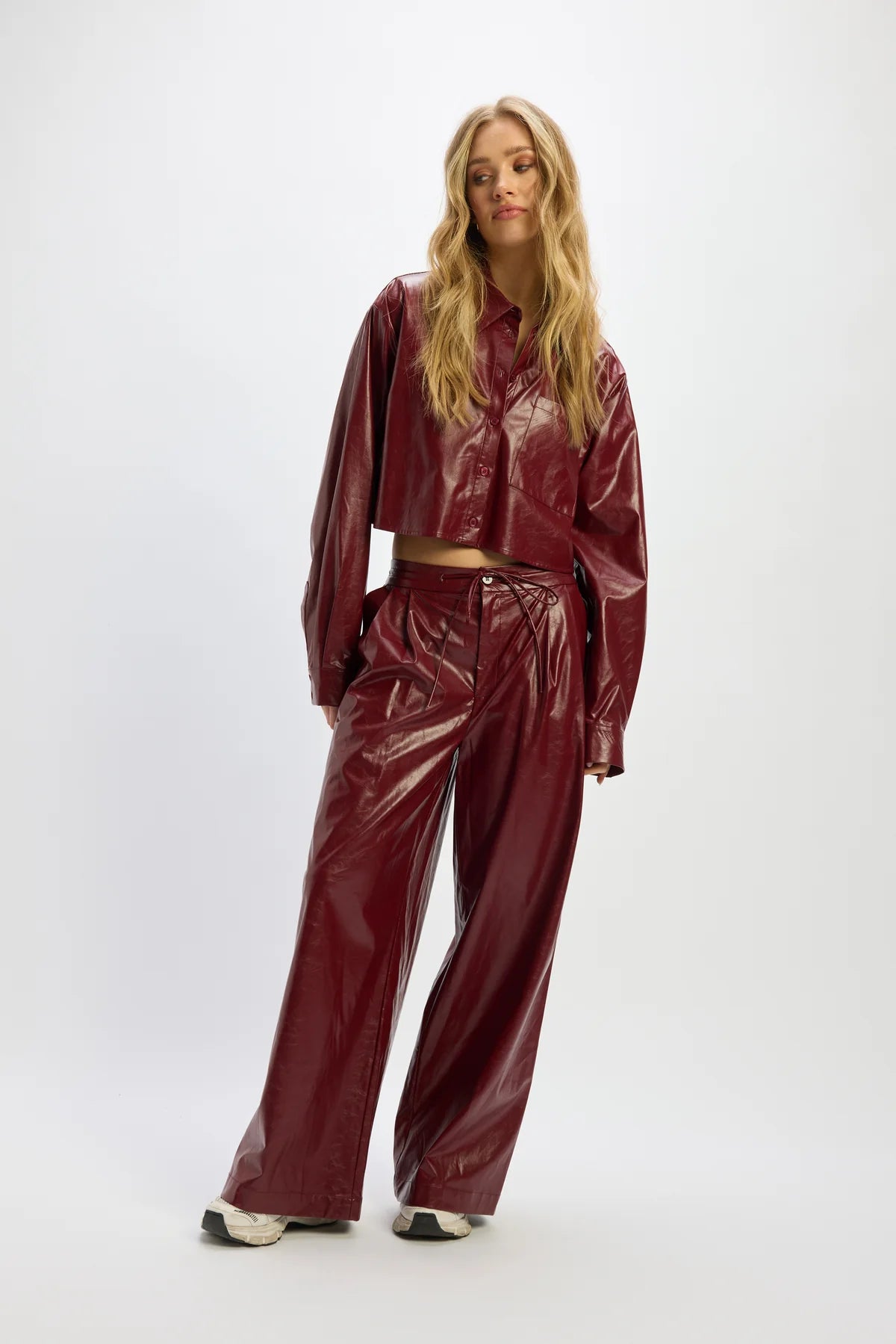 Refined Department blouse rood cropped leatherlook Lou Bordeaux