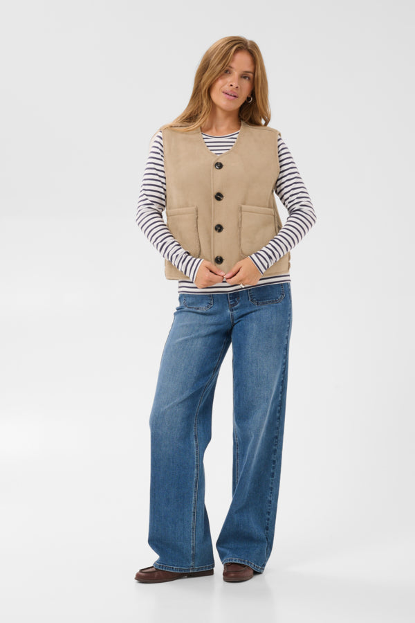 Kaffe gilet suède 2 zijdig model KAlinn Reversible Teddy Vest  Desert Taupe Brown