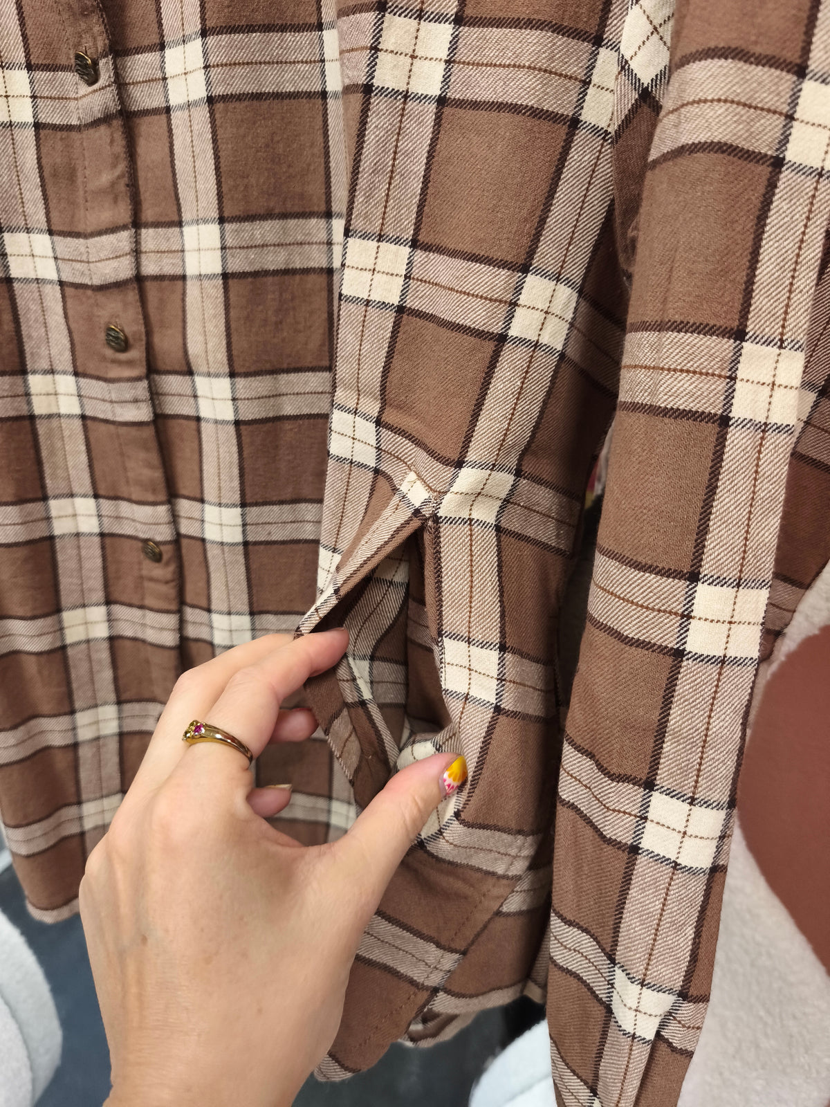 Cream blouse bruin zand kleur ruit patroon oversized fit model CRangie shirt brown check