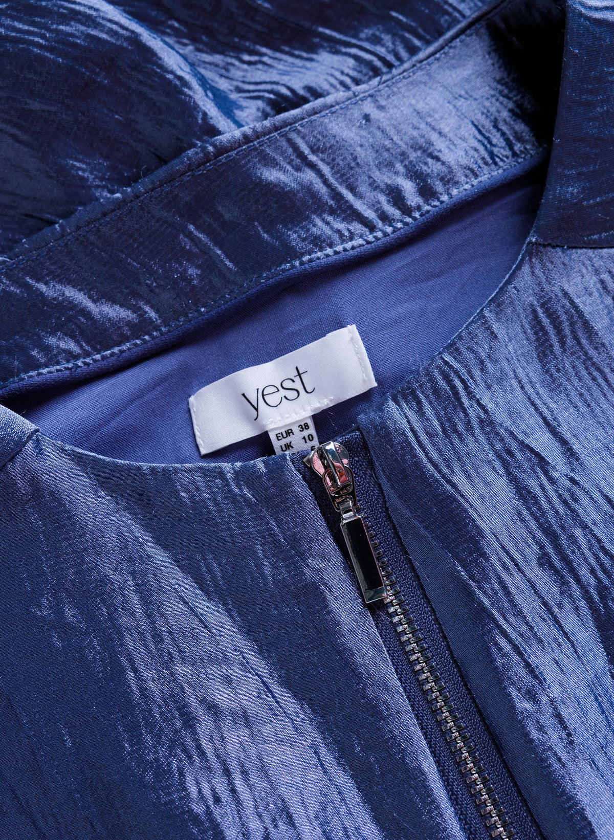 Yest jasje blauw glans model Kassia Essential bomber Faded Blue