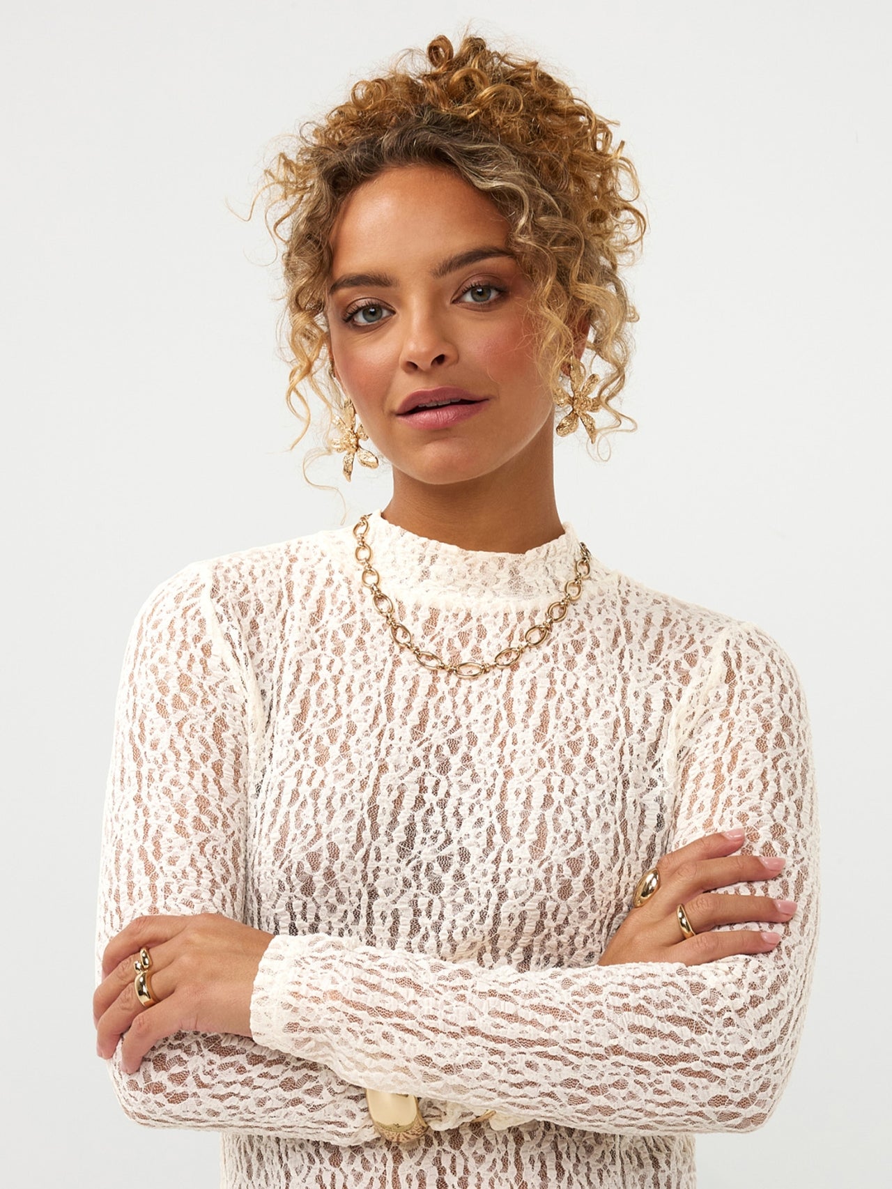 Ydence longsleeve beige kant model Top Roberta Ecru