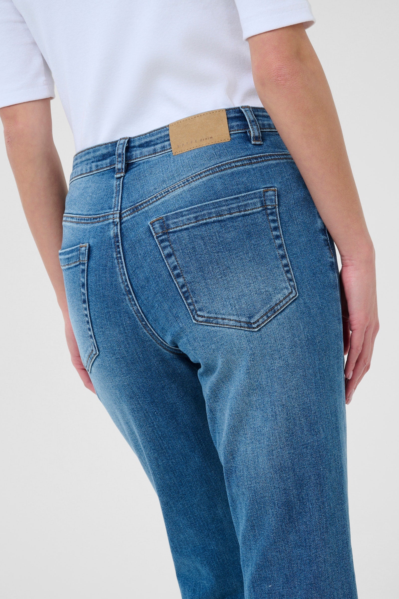 Kaffe jeans medium blue flared fit model KAforest denim