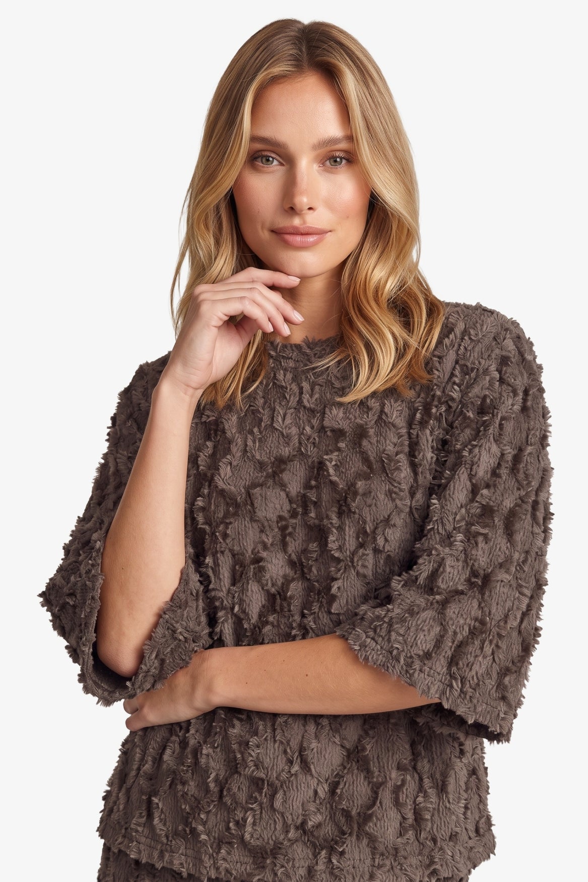 Fluresk shirt bruin met structuur model Luisa dark chocolate 