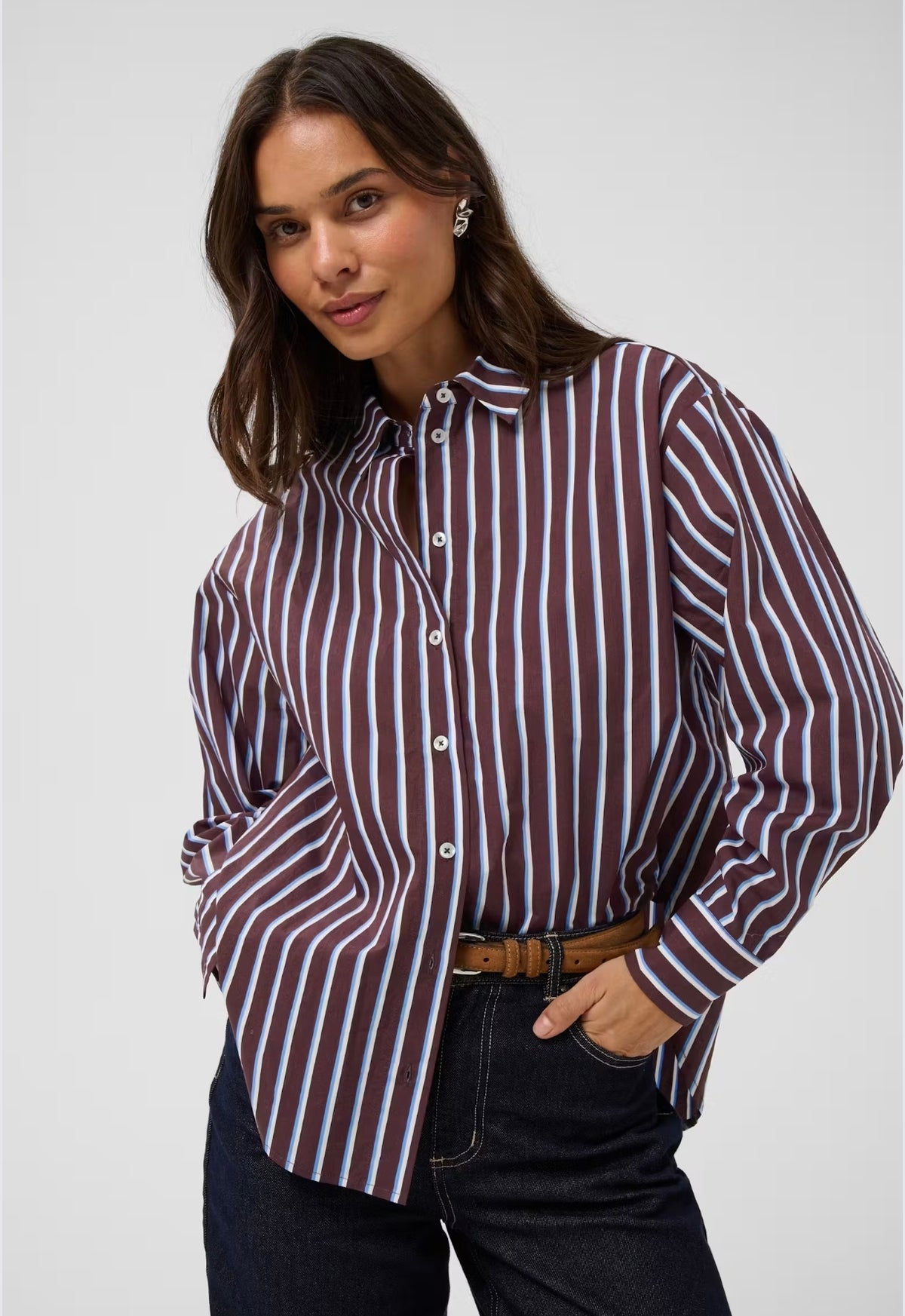 Kaffe blouse bordeaux met blauw en offwhite strepen pinstripe model KAgavina Gestreept Overhemd fudge chalk