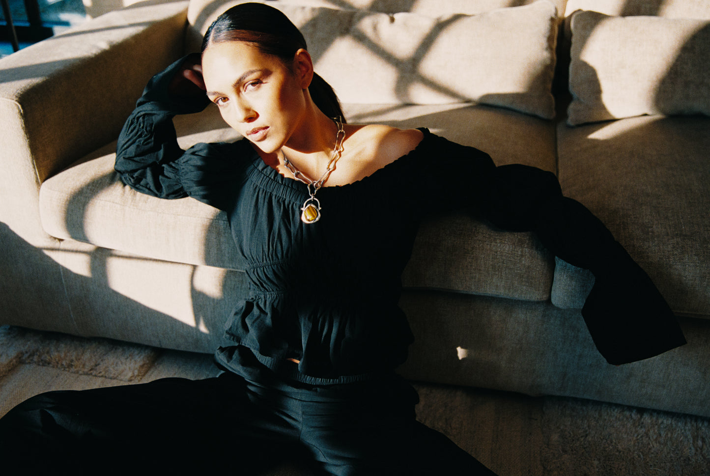 Refined Department zwarte blouse smock model LAANA TOP black 