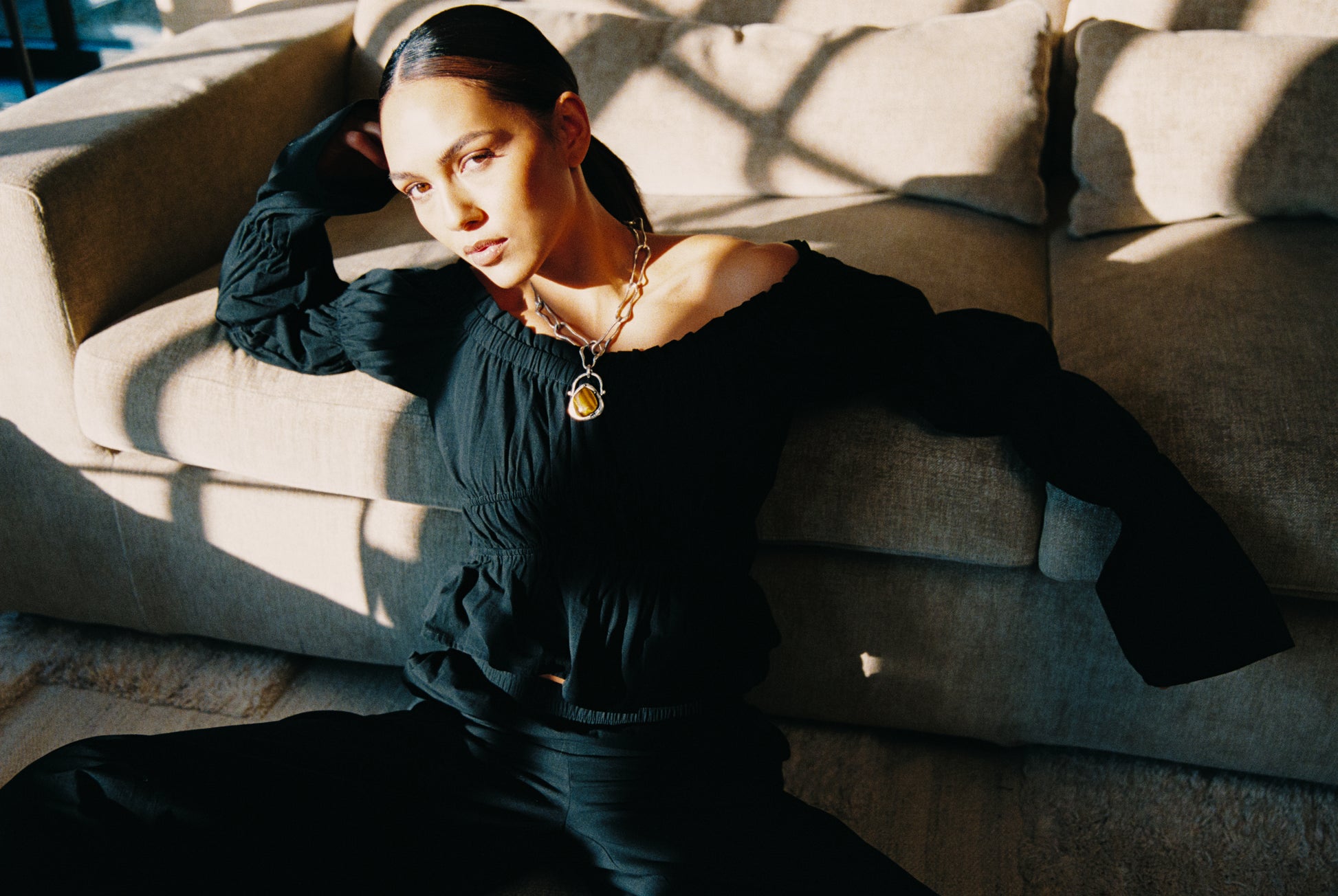 Refined Department zwarte blouse smock model LAANA TOP black 