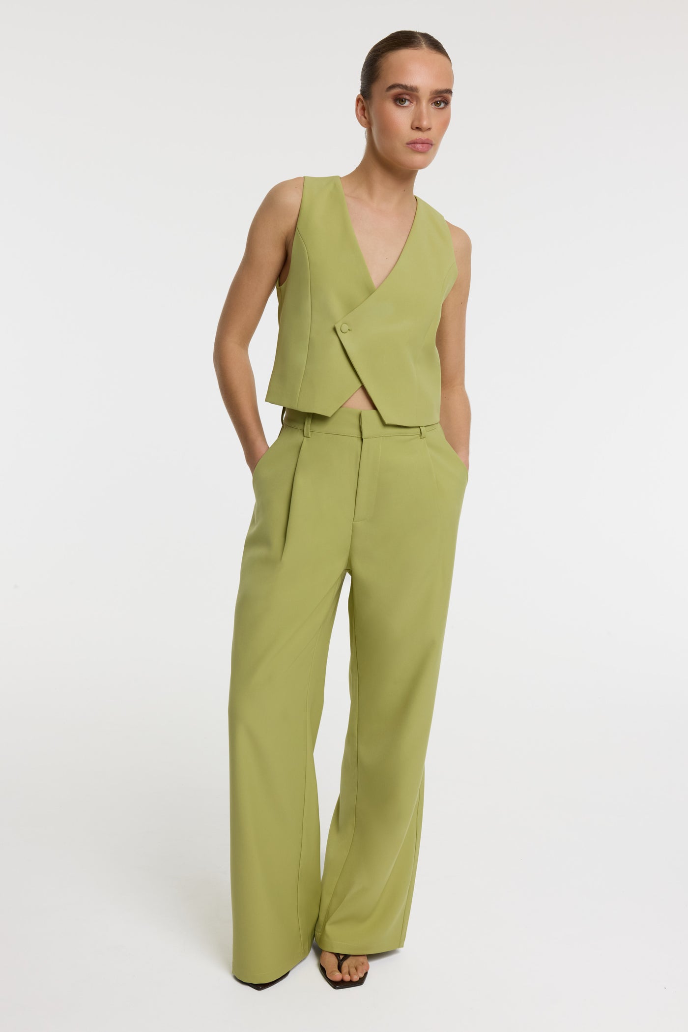 Refined Department pantalon groen bandplooi model Puck panta matcha broek 