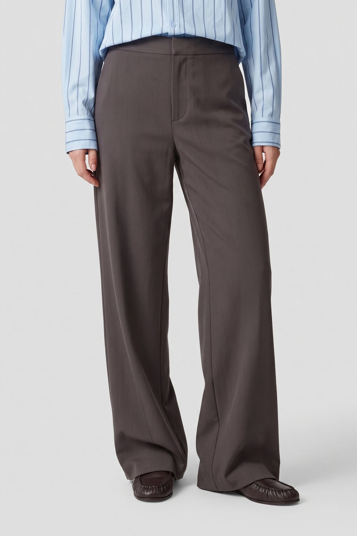 Fluresk bruine travel broek wide leg model Samara pants dark chocolate 