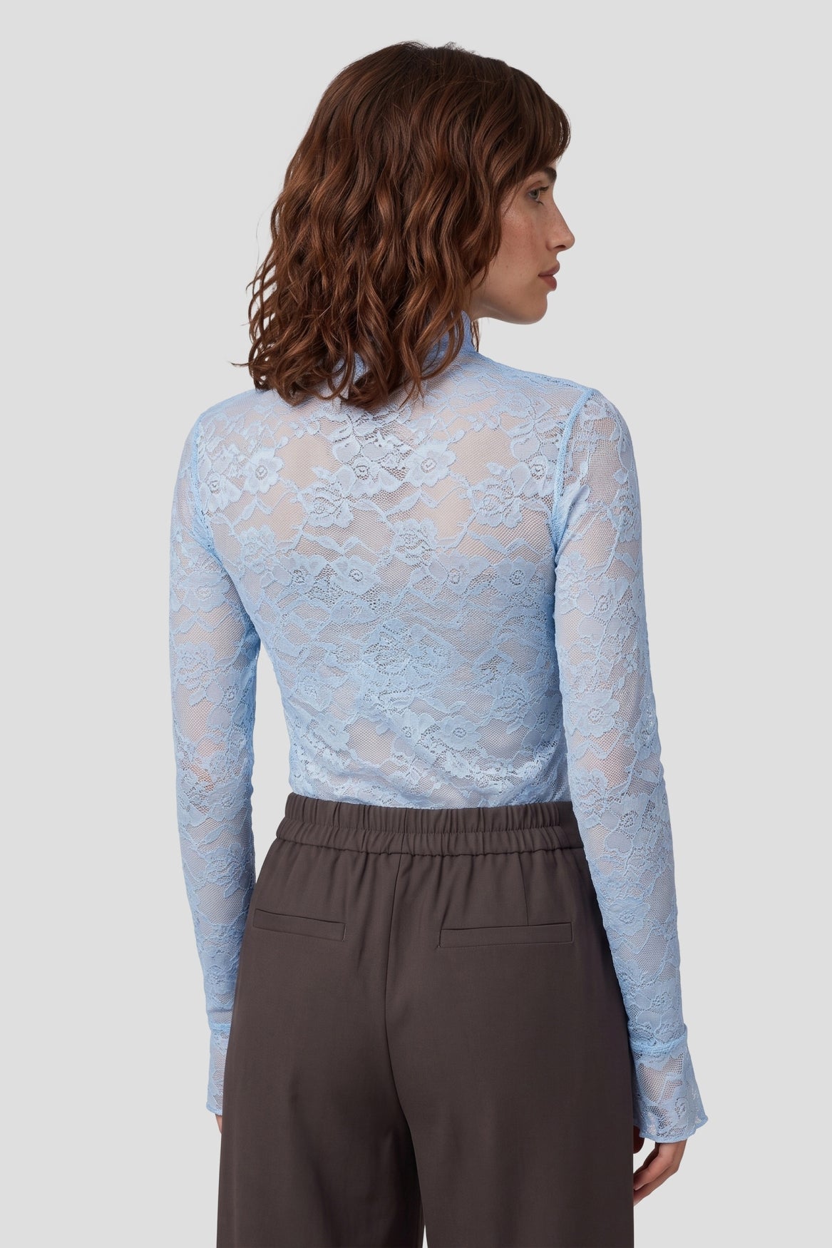 Fluresk kanten longsleeve licht blauw model Hailey top cloud blue 
