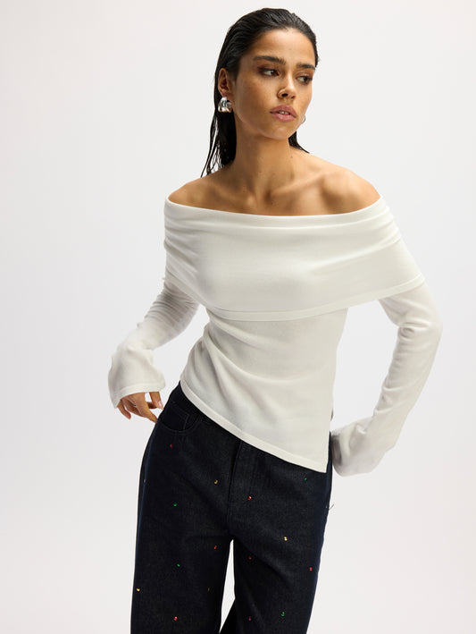 Refined Department offshoulder witte longsleeve model Stefania