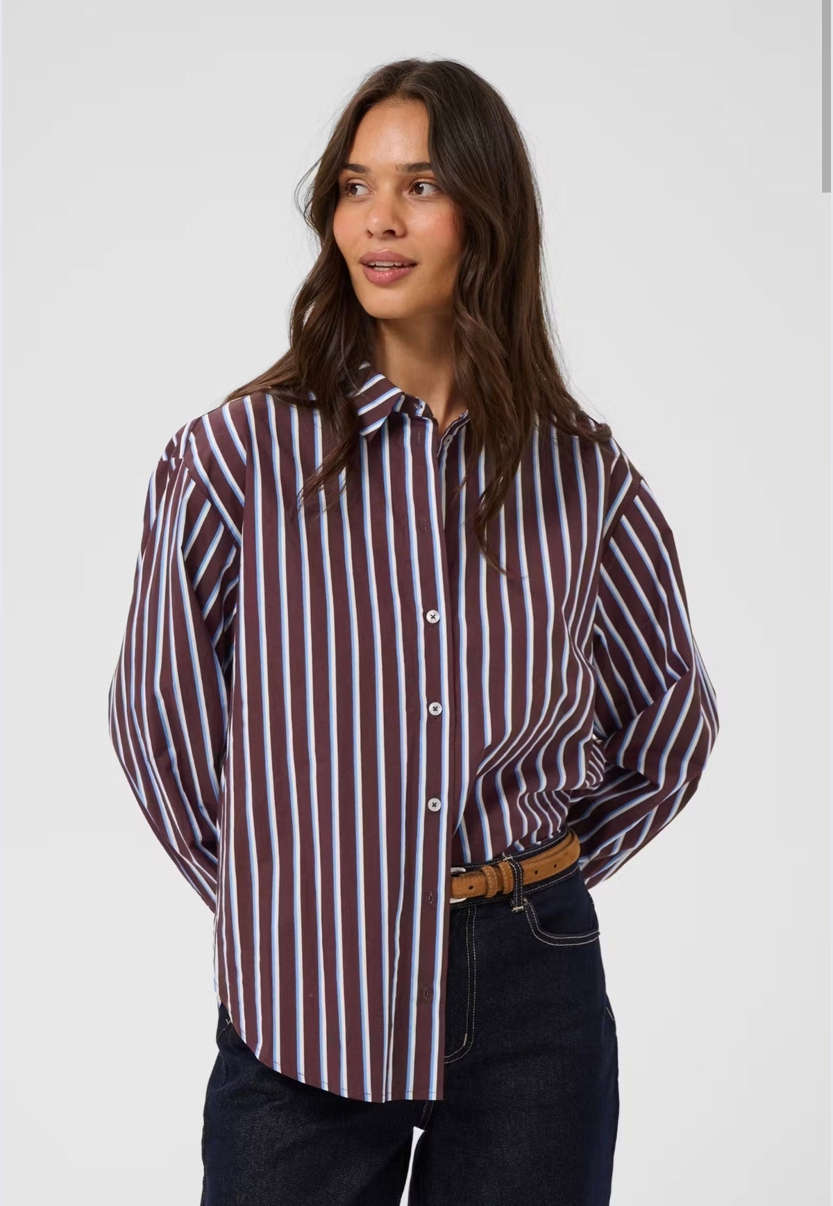 Kaffe blouse bordeaux met blauw en offwhite strepen pinstripe model KAgavina Gestreept Overhemd fudge chalk 