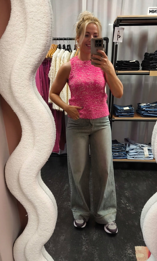 Fluresk top roze boucle model Fynne knit top berry fuchsia