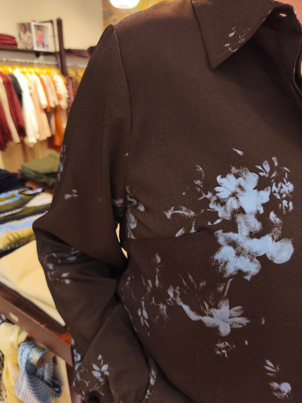 Soulmate blouse donkerbruin met blauwe print model Moya Dark brown 7161