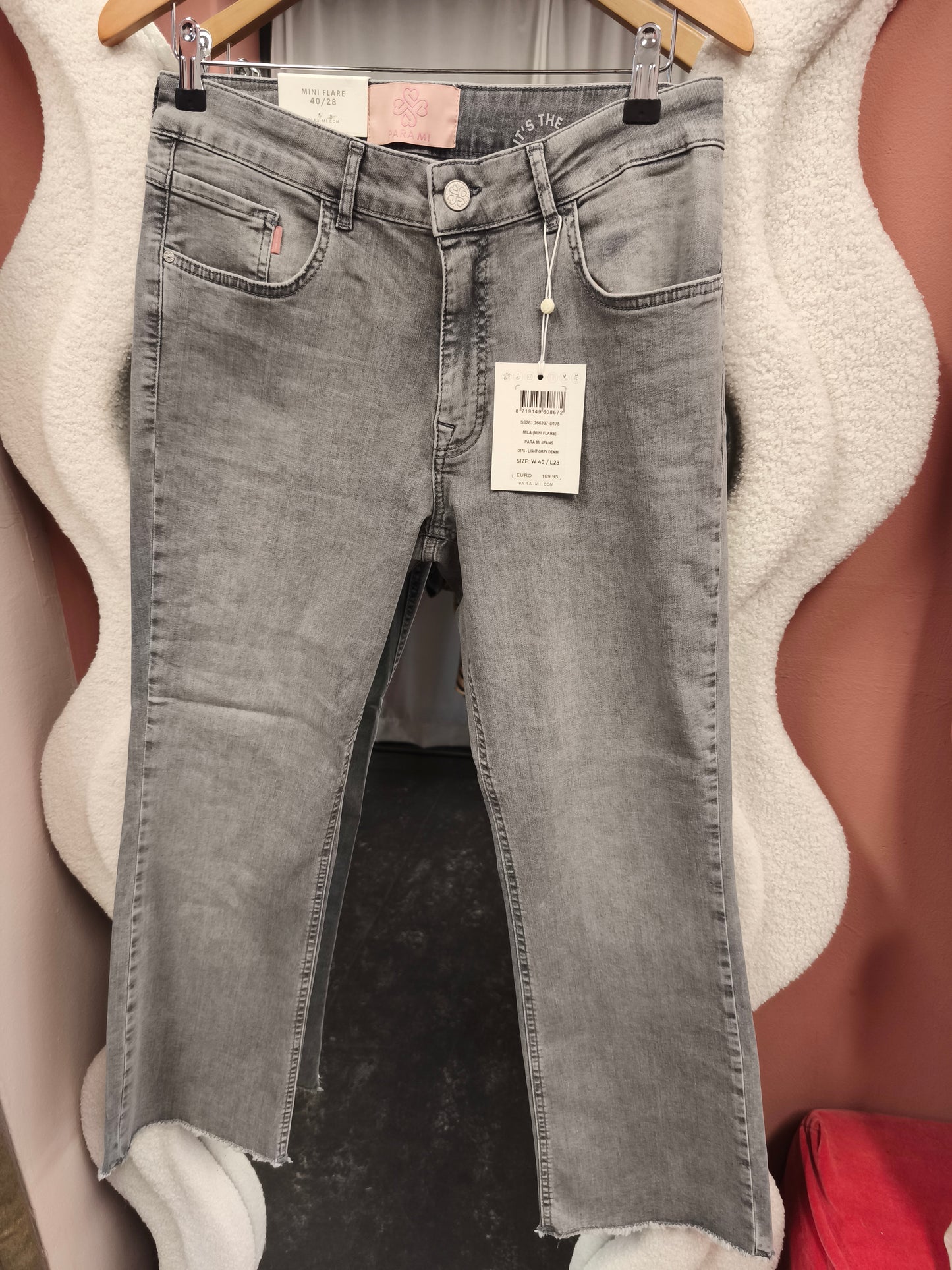 Para Mi jeans licht grijs model Mila mini flare lengte 28 light grey denim 