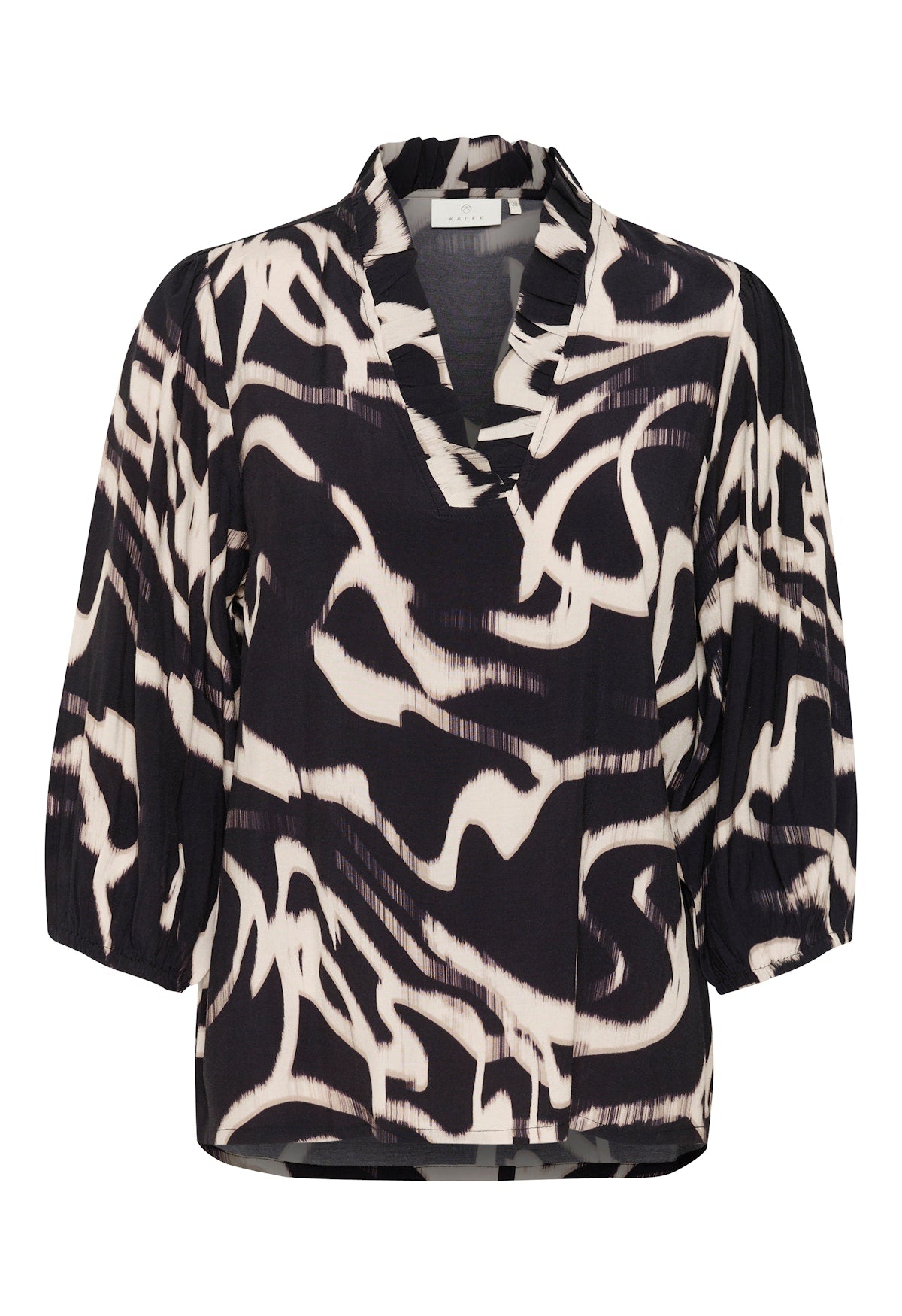Kaffe blouse zwart beige print driekwart mouw model KAmartha frill black nature organic line 