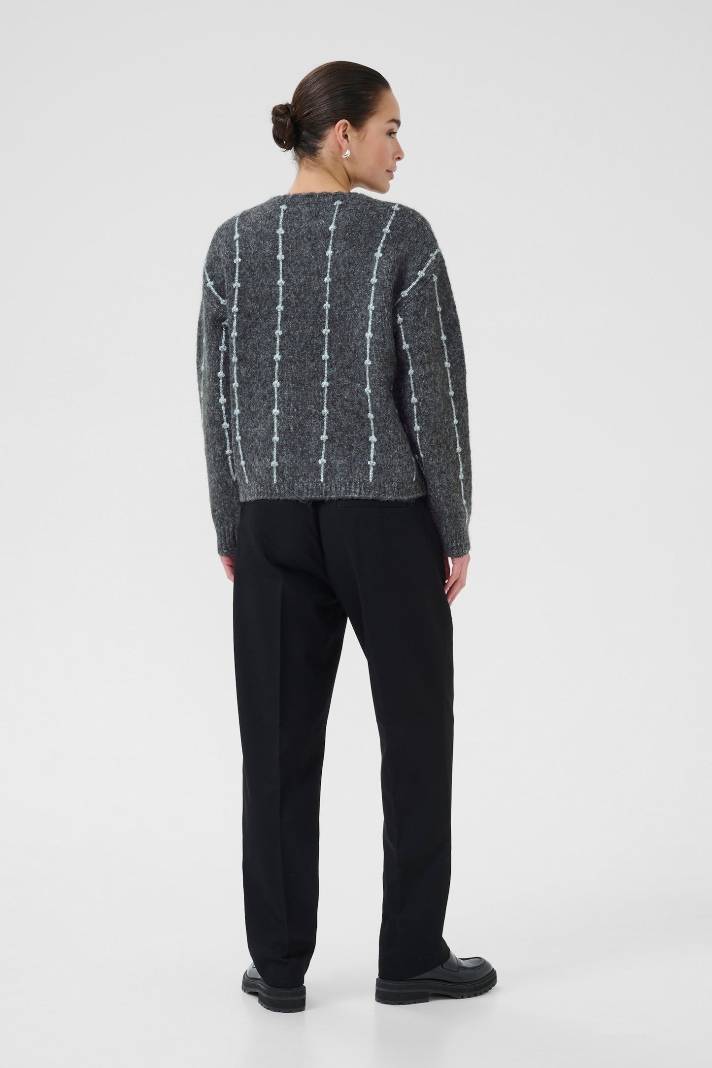 Kaffe trui grijs met glitter detail model KAlianna Pullover dark grey melange
