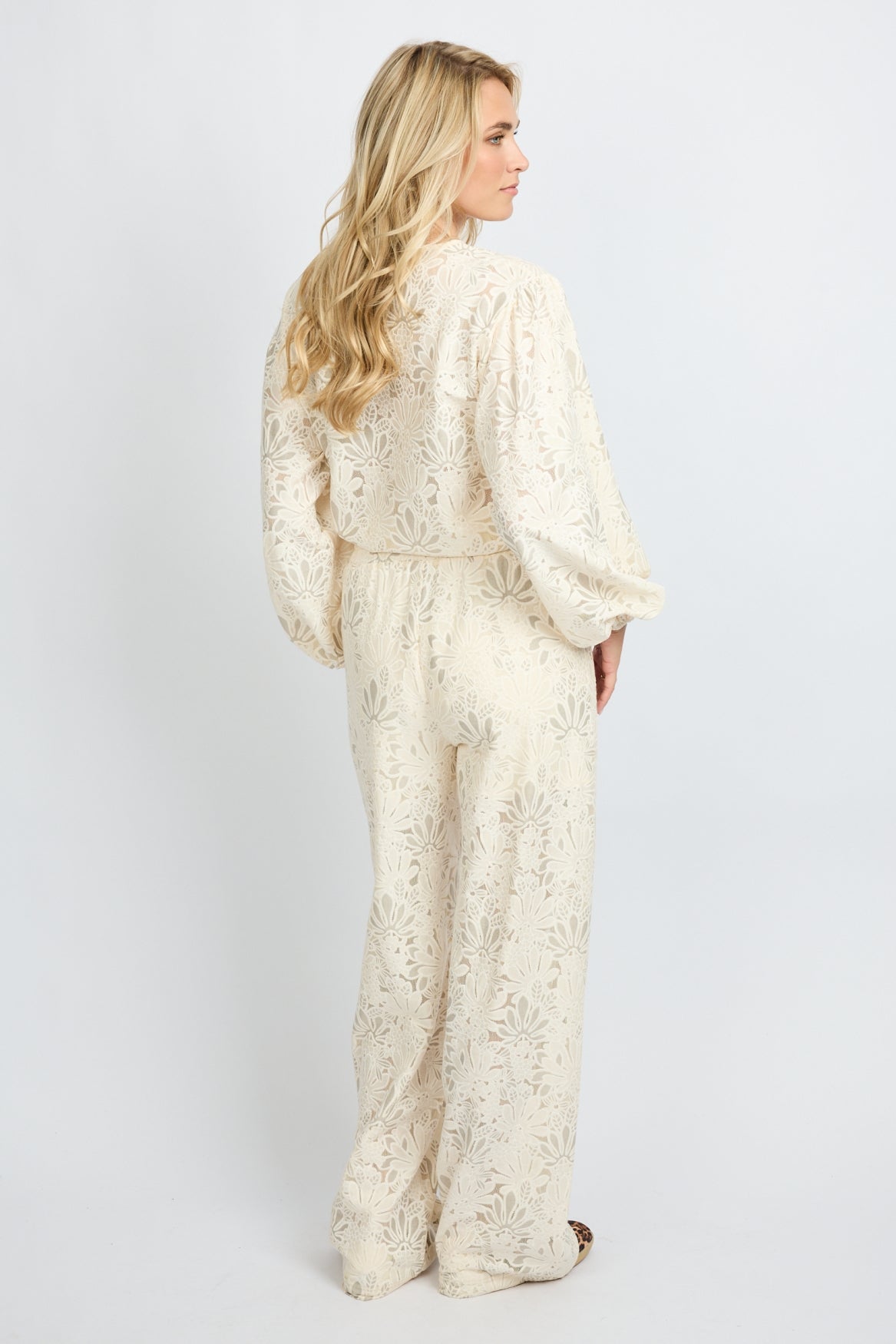 Fluresk creme kleurige kanten broek model Paloma pants off white 