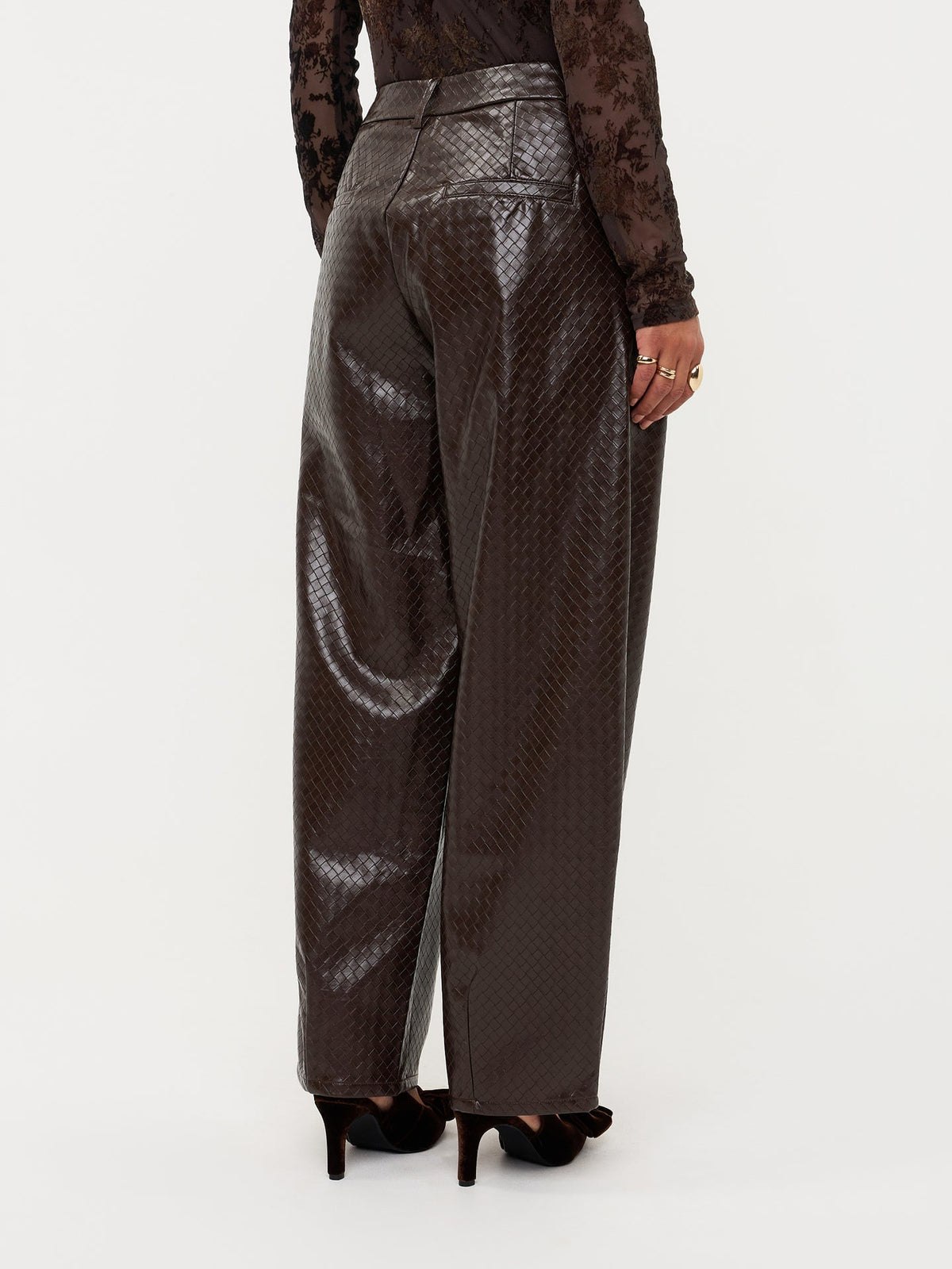 Ydence broek leather look donker bruin gevlochten barrel fit model Pants Tasha Dark brown