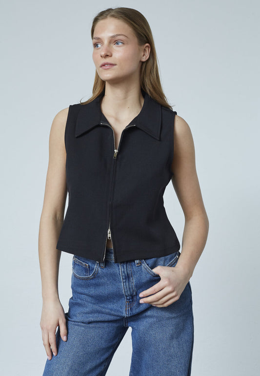 Sisters Point gilet zwart model Guza ve black 