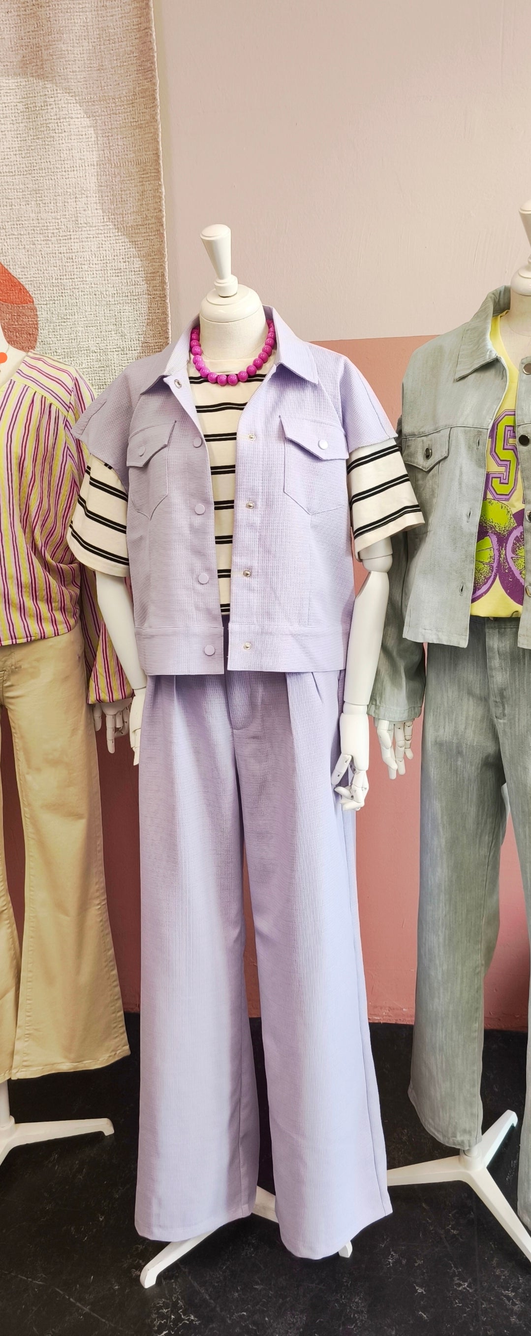 Fluresk broek lila met structuur model Yilian pants Orchid purple 