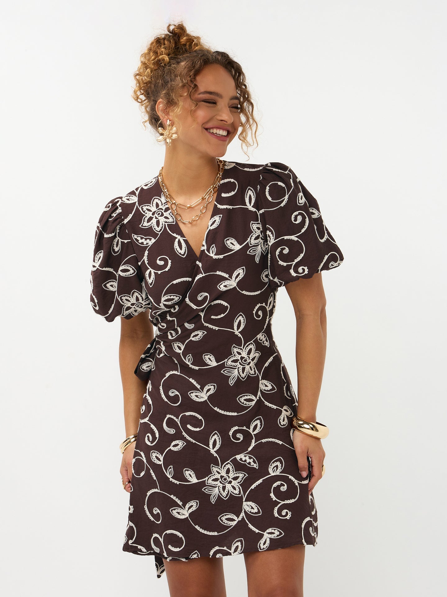 Ydence jurk bruin met offwhite borduursel model Dress Saphira Dark brown