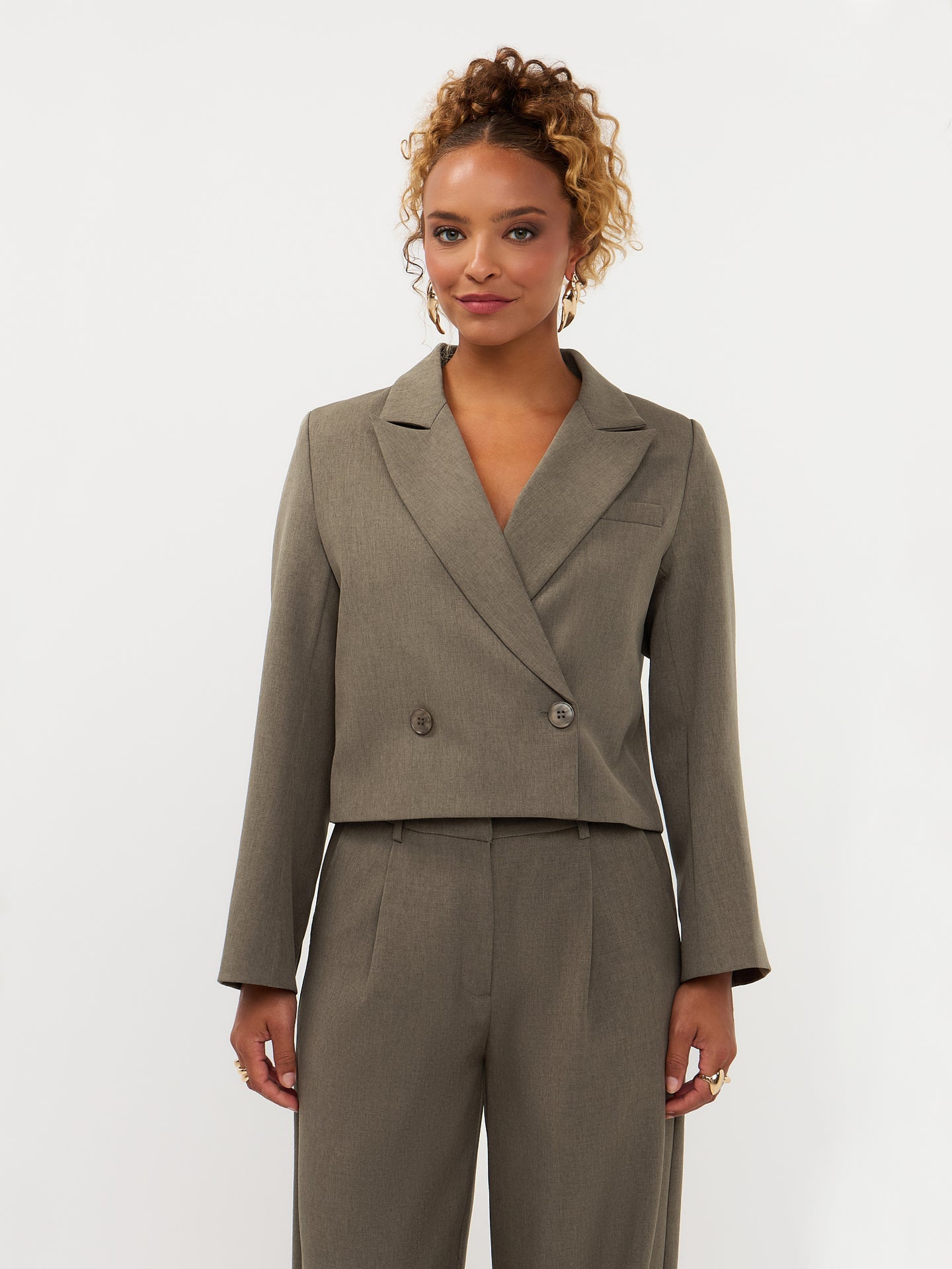 Ydence Blazer olijf groen taupe model Ayla Dusty olive