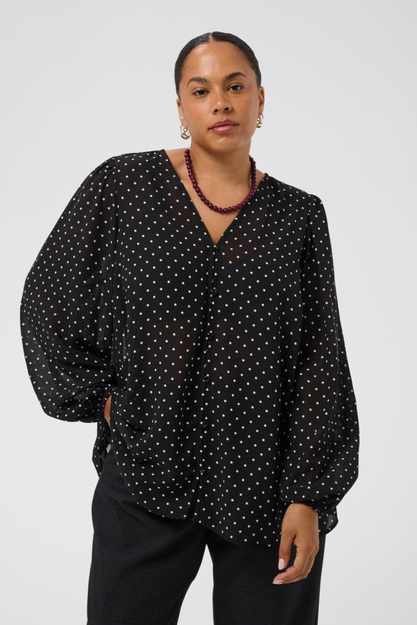 Kaffe Curve zwart wit polkadot blouse stip model KCminda Black White Dot