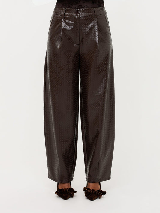 Ydence broek leather look donker bruin gevlochten barrel fit model Pants Tasha Dark brown