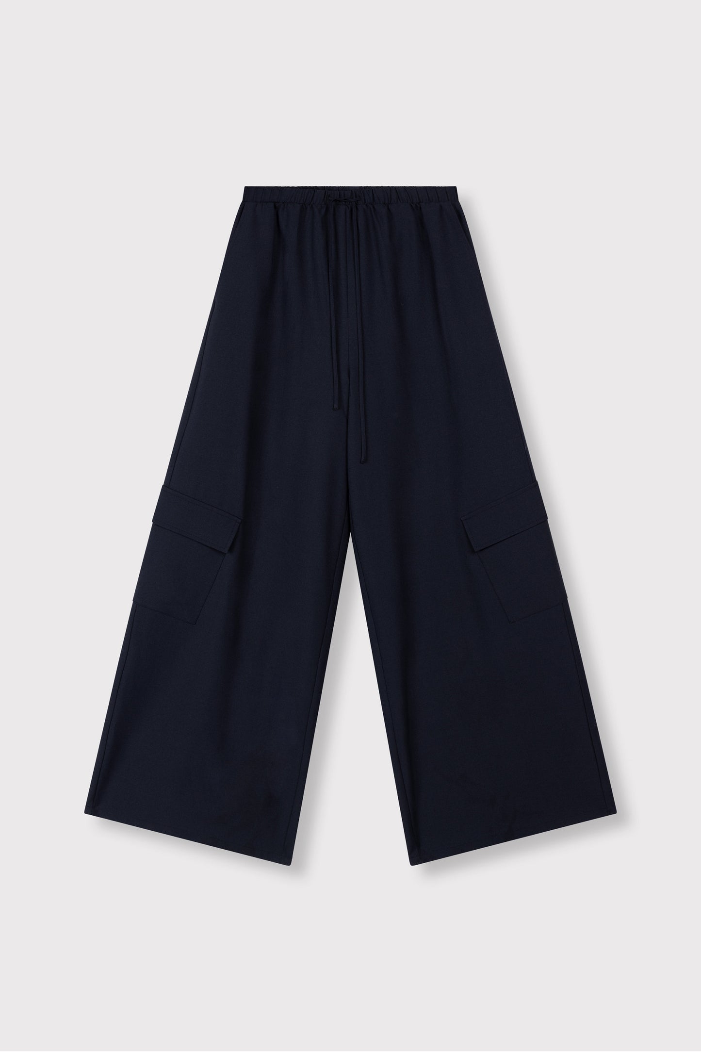 Refined Department broek donker blauw wijd model ladies woven navy pants with pleats MILA
R2609159011