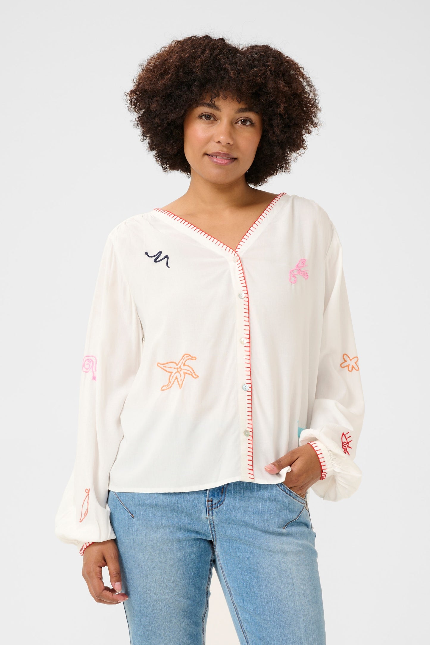 Cream blouse offwhite met kleurrijk borduursel model CRsivah marshmallow