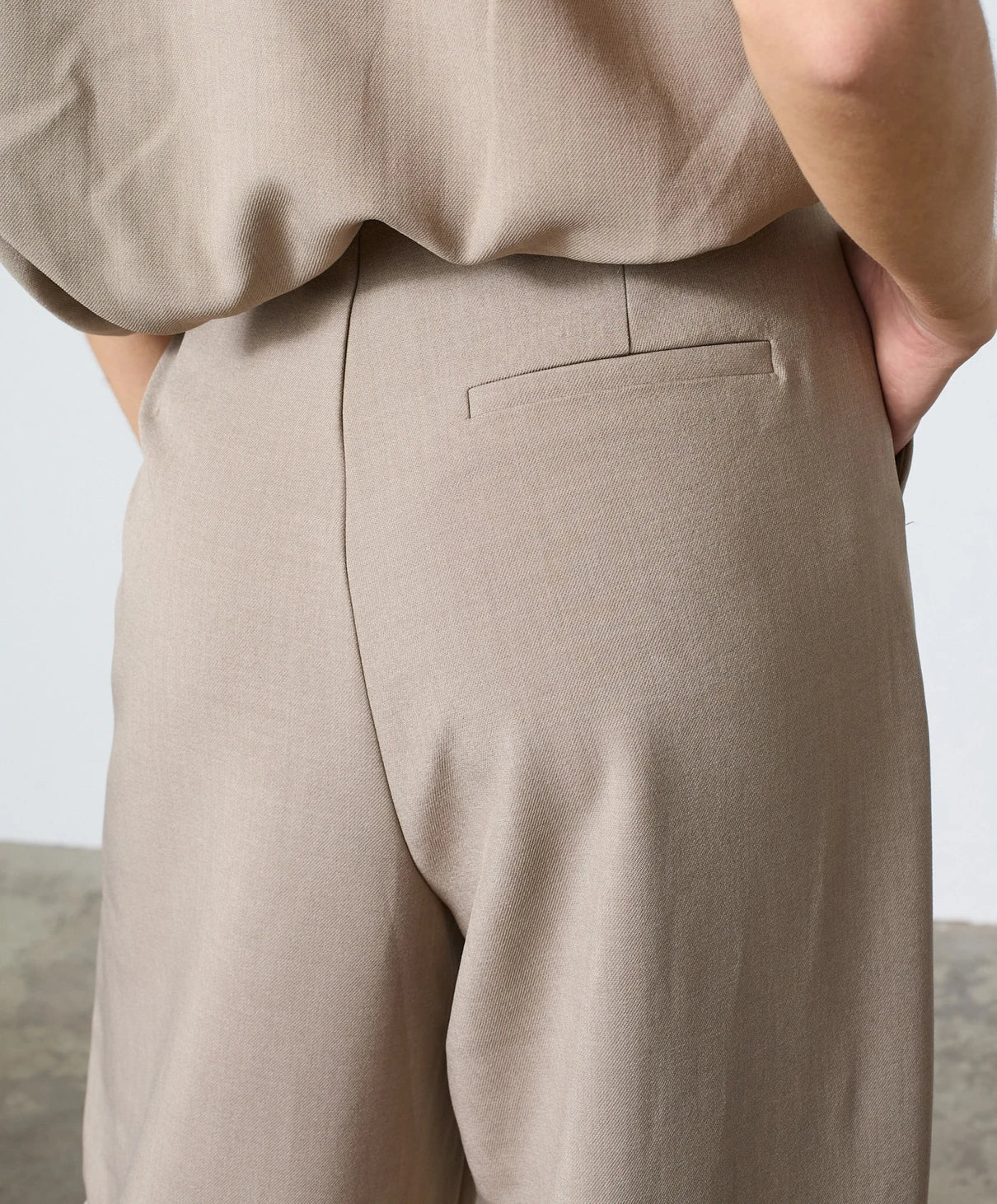 Sisters Point zand kleurige pantalon model Great Sand
